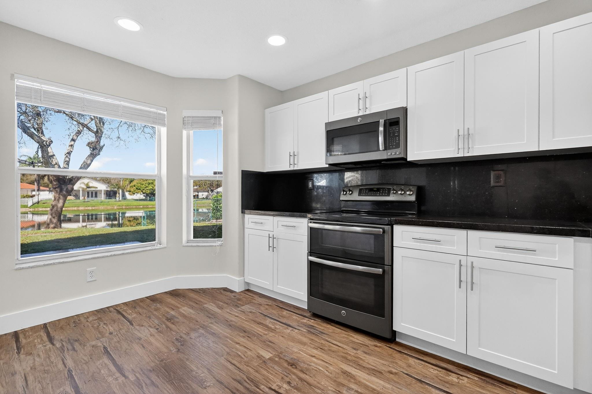 KEYSTONE LAKES - Residential