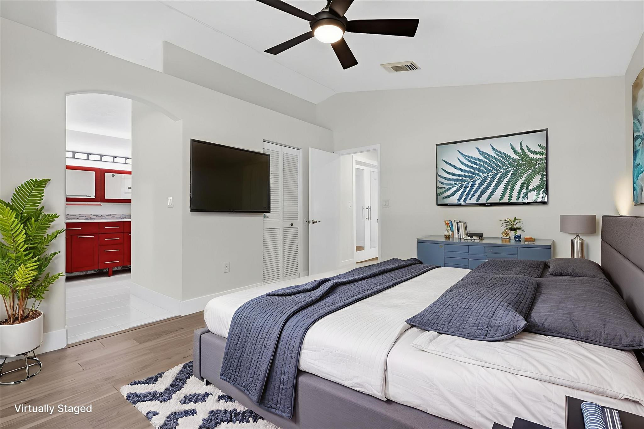 KEYSTONE LAKES - Residential