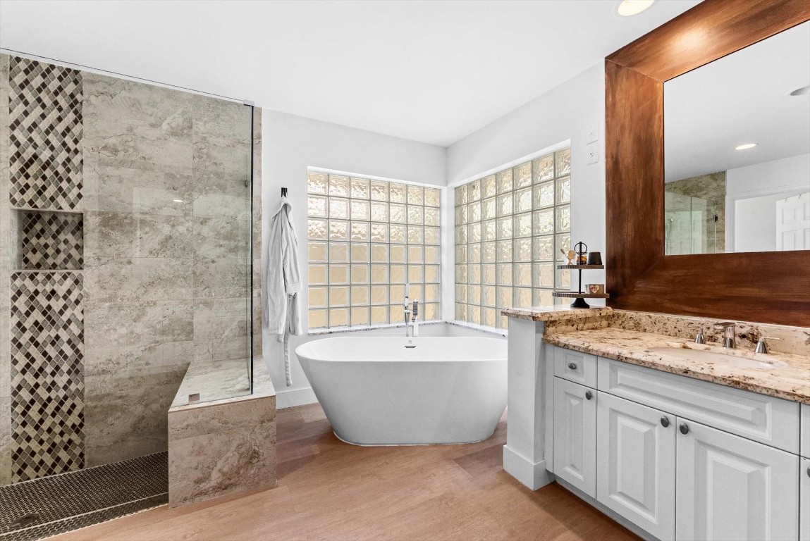 Country Isles - Residential