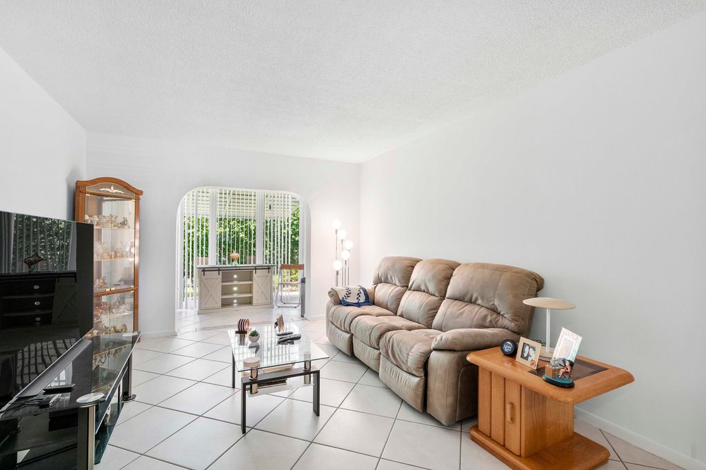 Photo of 1115 Lake Ter #111, Boynton Beach, FL 33426 (MLS # R11109521)