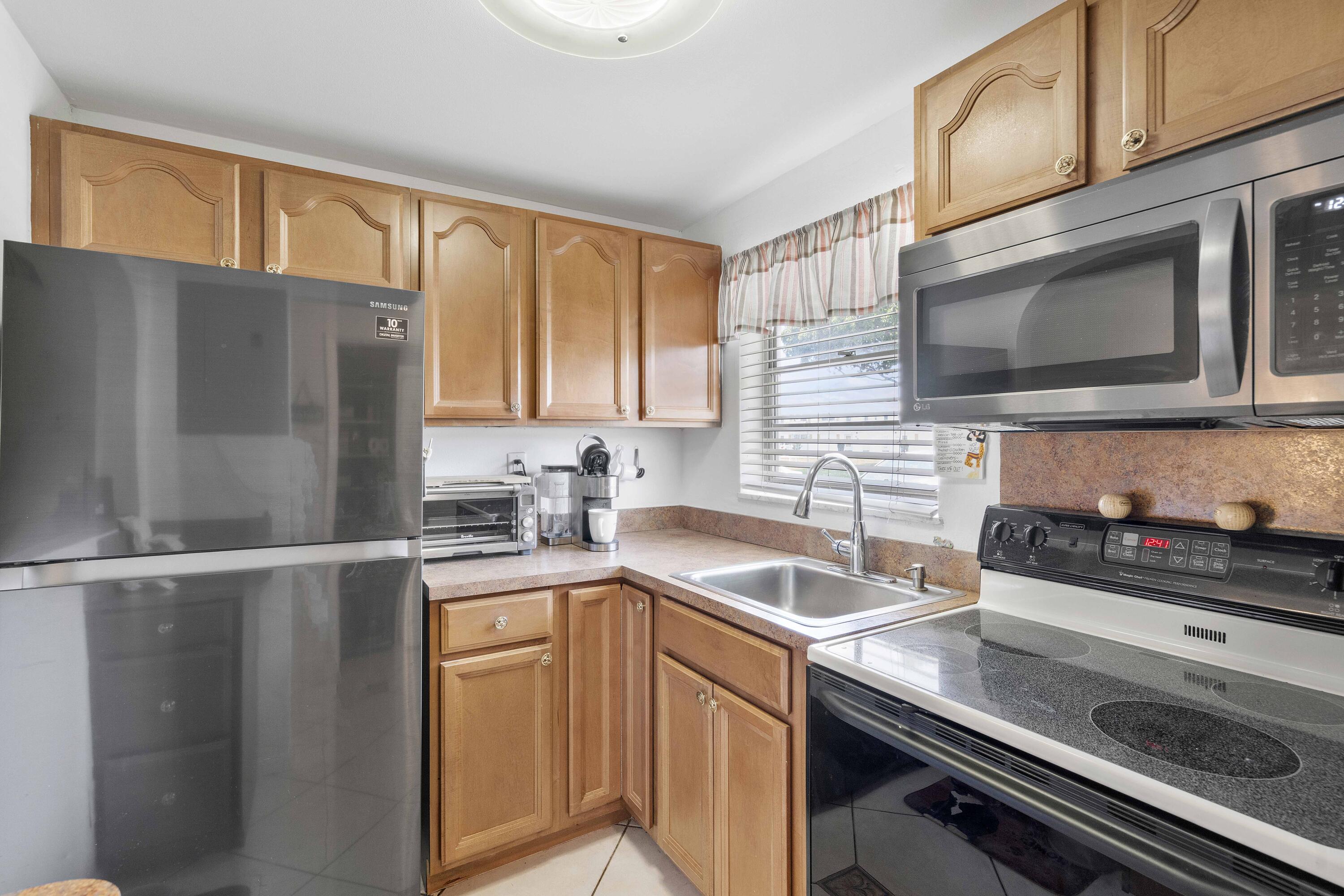 1115 Lake Terrace 111