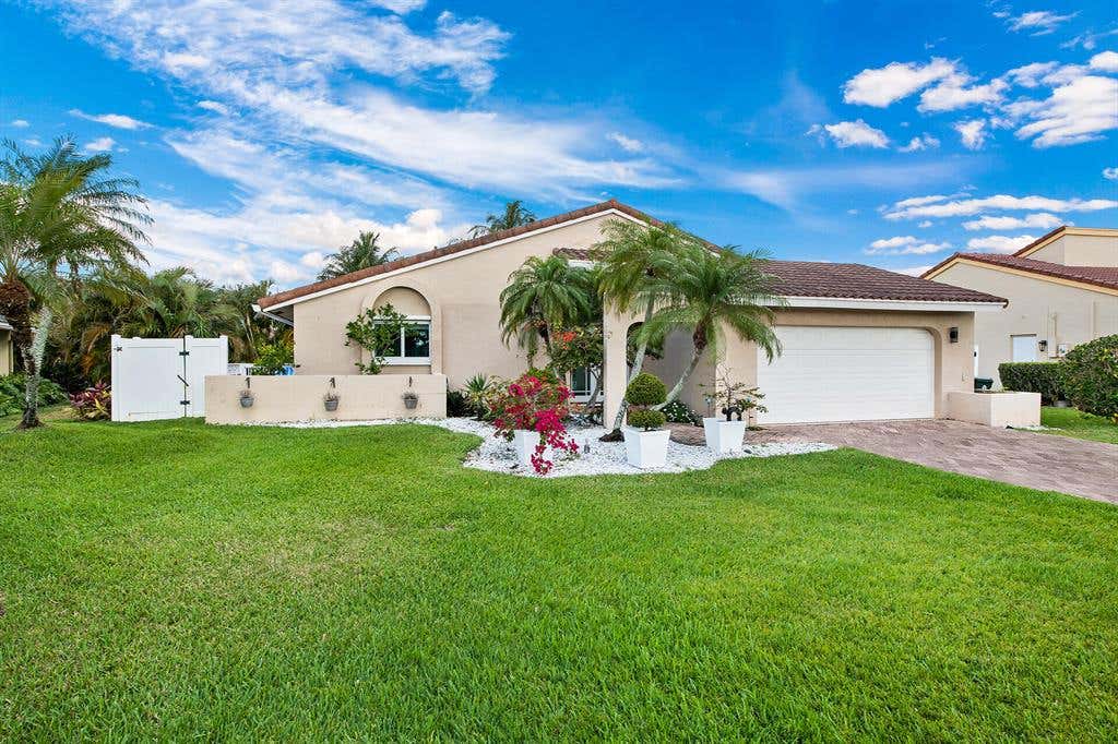 Photo of 7031 NW 3rd Avenue Ave, Boca Raton, FL 33487 (MLS # R10705053)