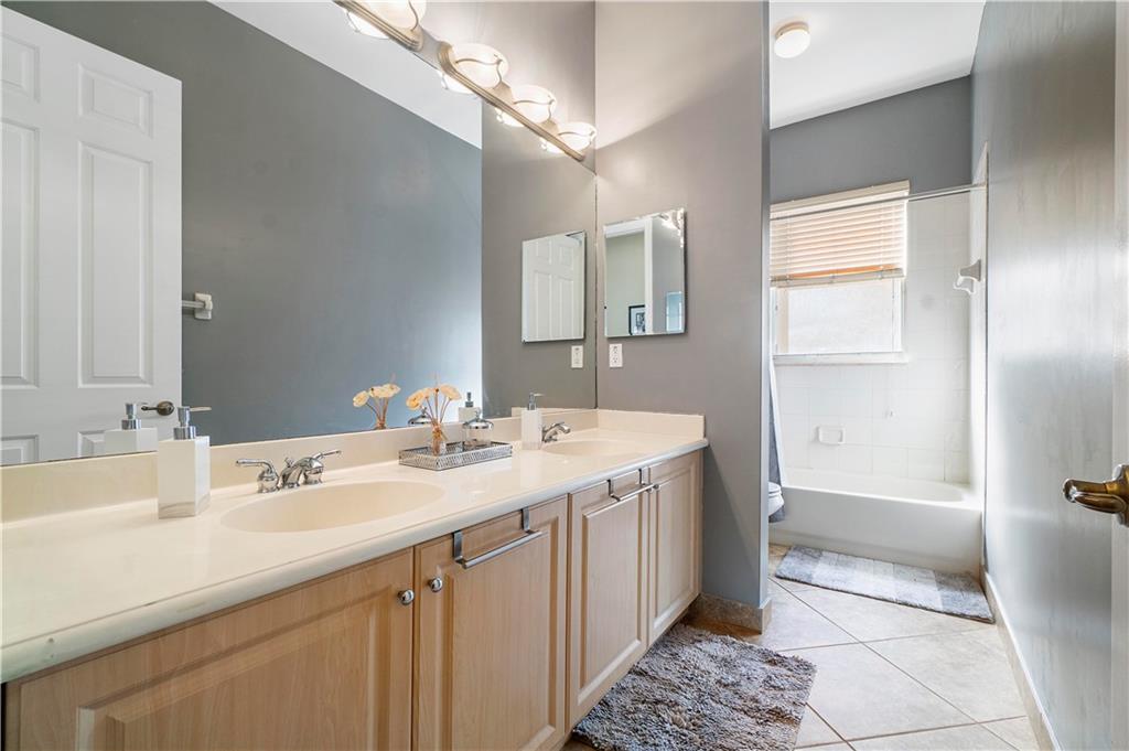 Heron Bay Central 171-23 - Residential