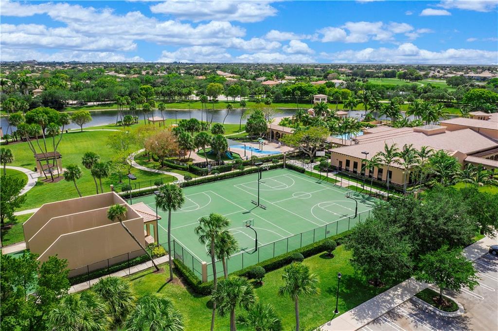 Heron Bay Central 171-23 - Residential