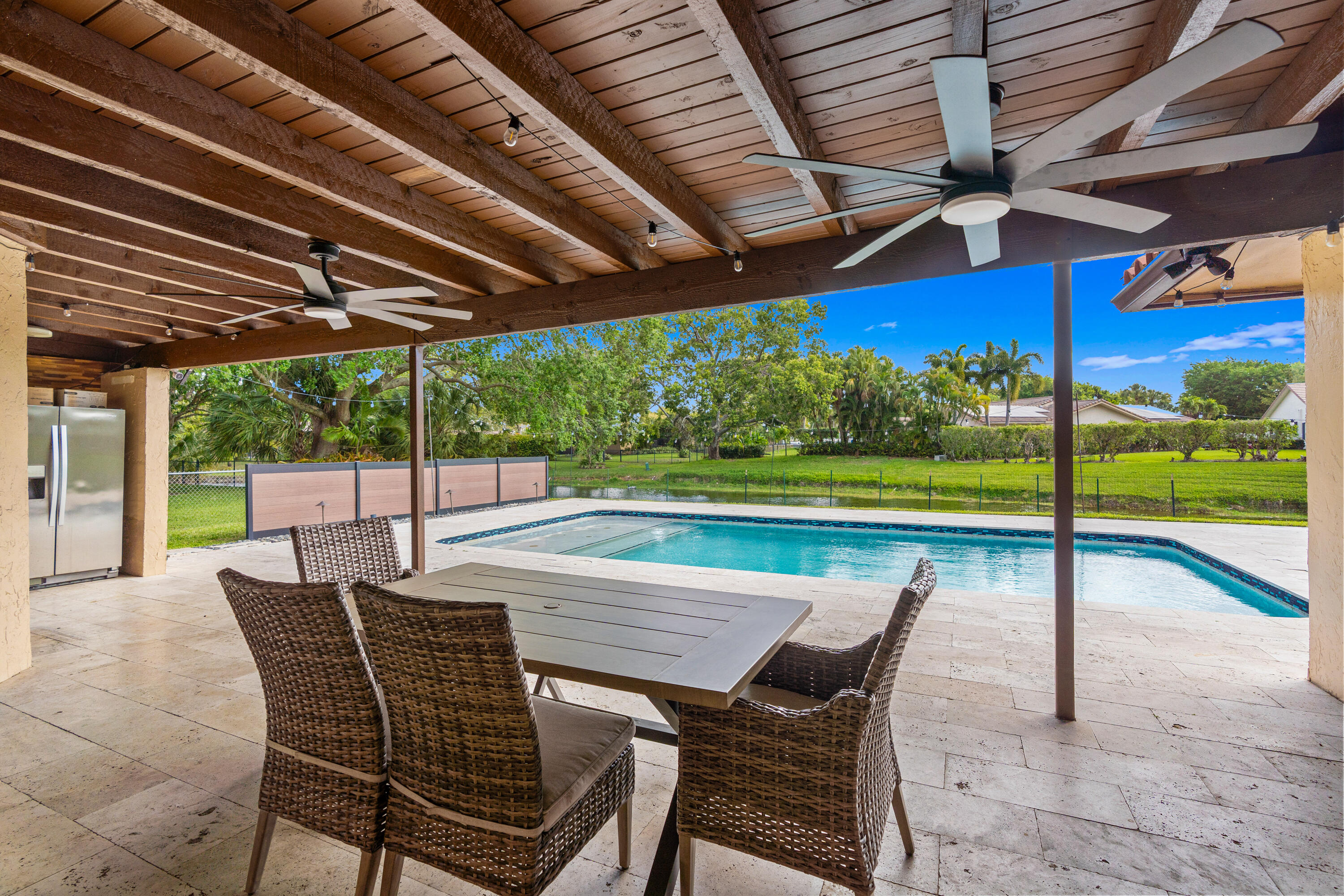 MAPLEWOOD - Residential