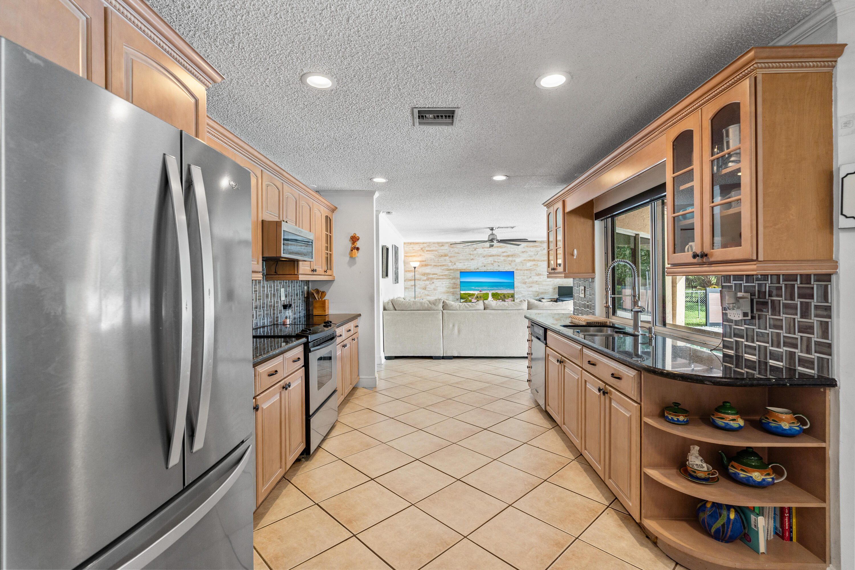 MAPLEWOOD - Residential