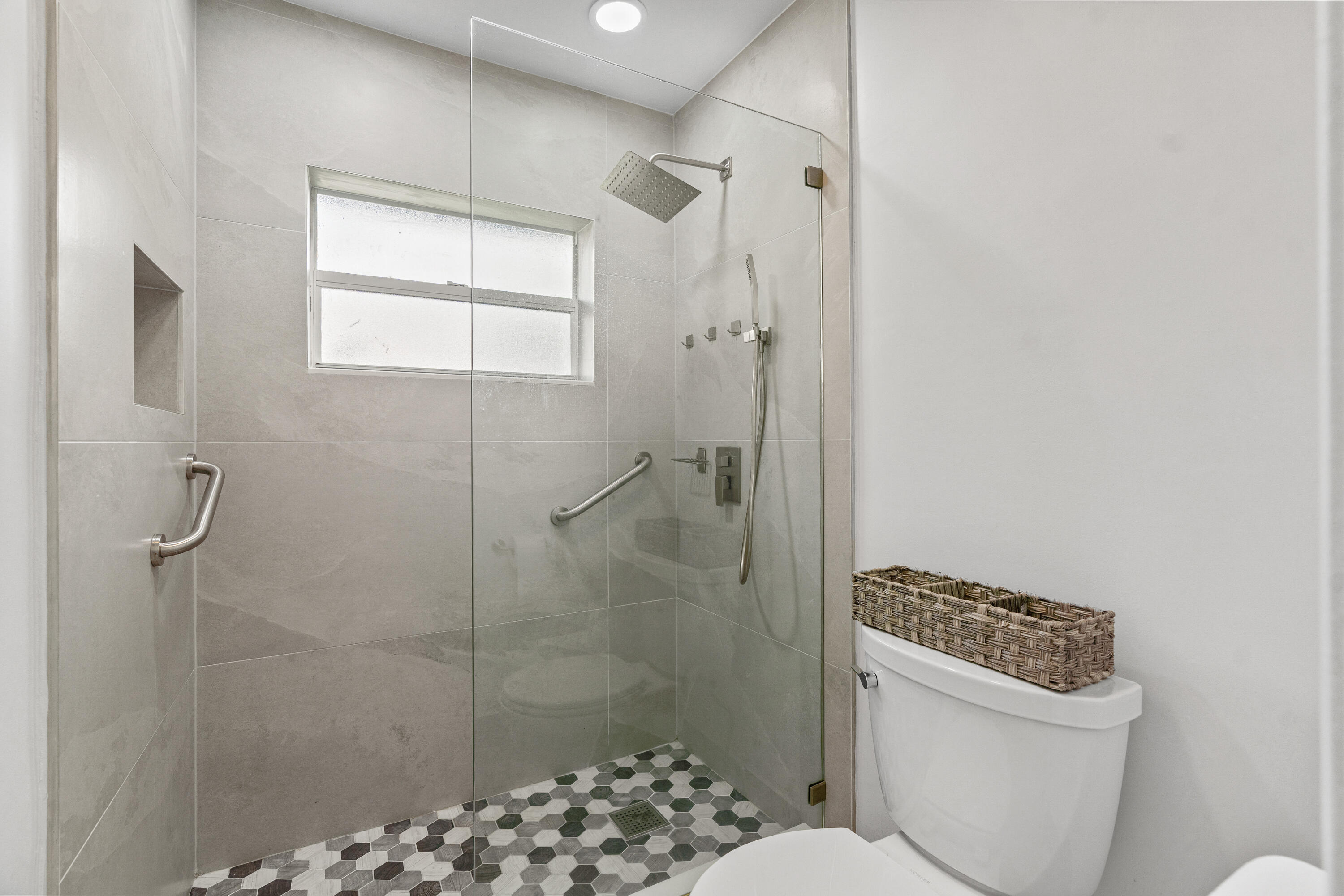 MAPLEWOOD - Residential