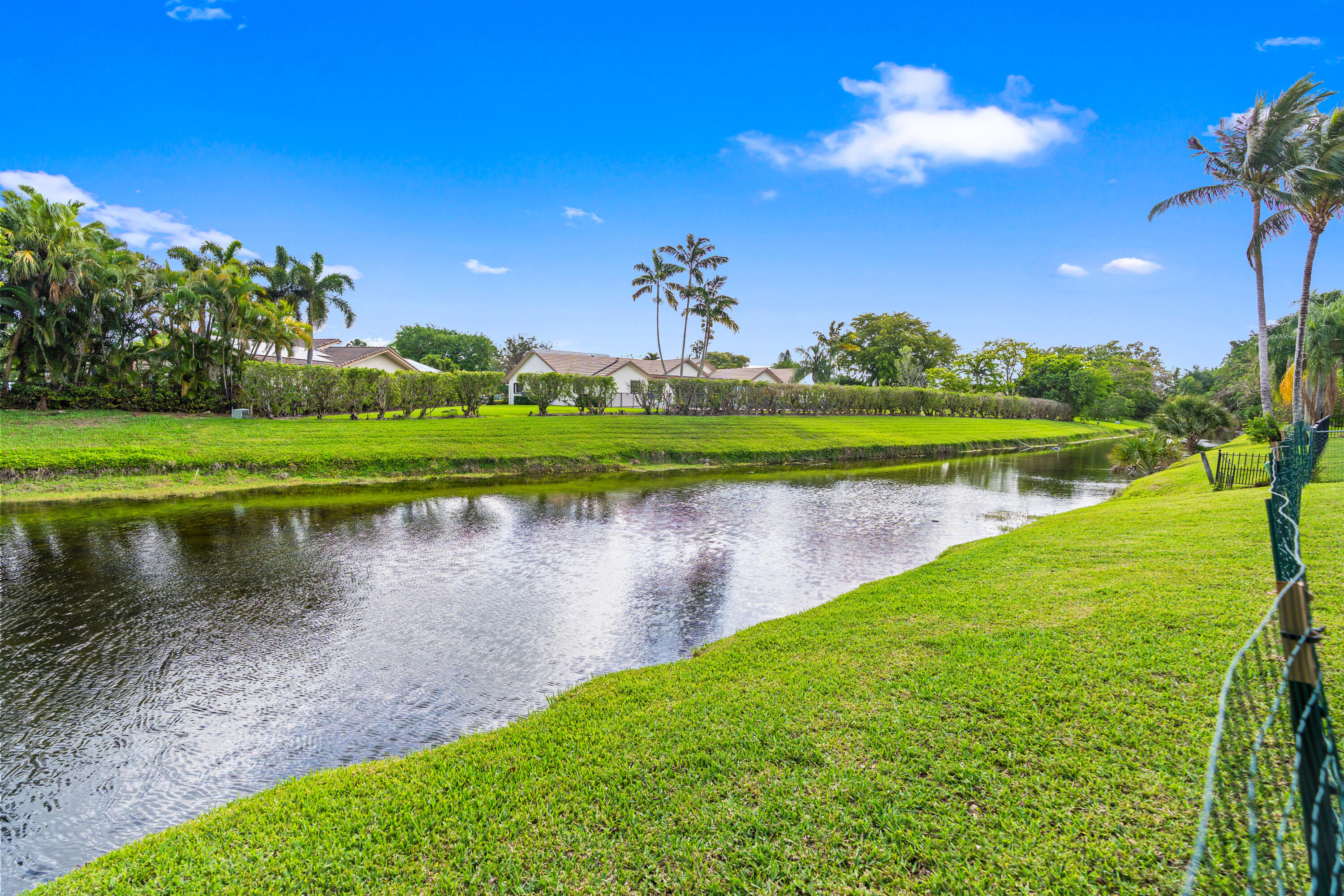 10027 Ramblewood Drive