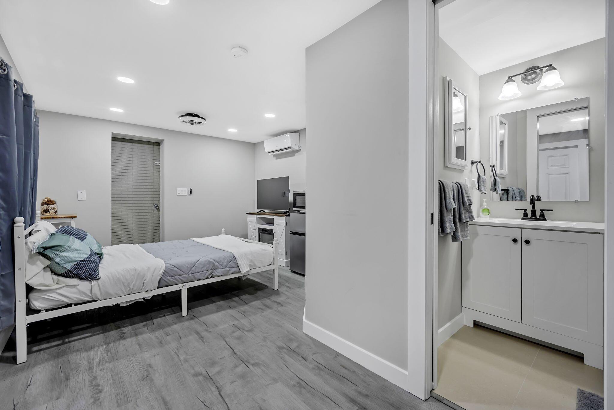 BLOUNT BROS POMPANO BEACH - Residential Income