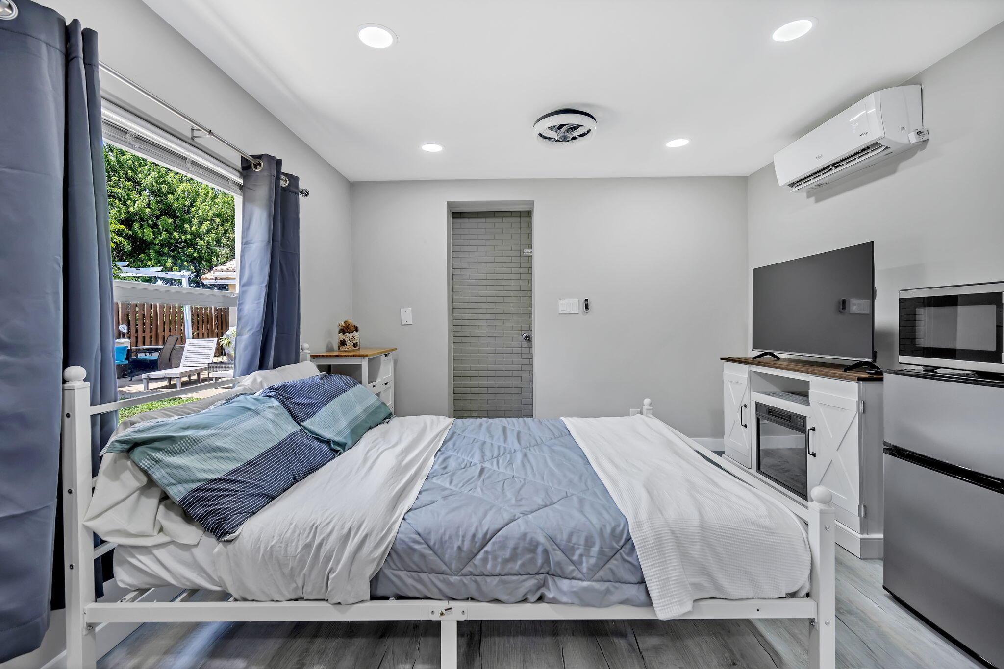 BLOUNT BROS POMPANO BEACH - Residential Income