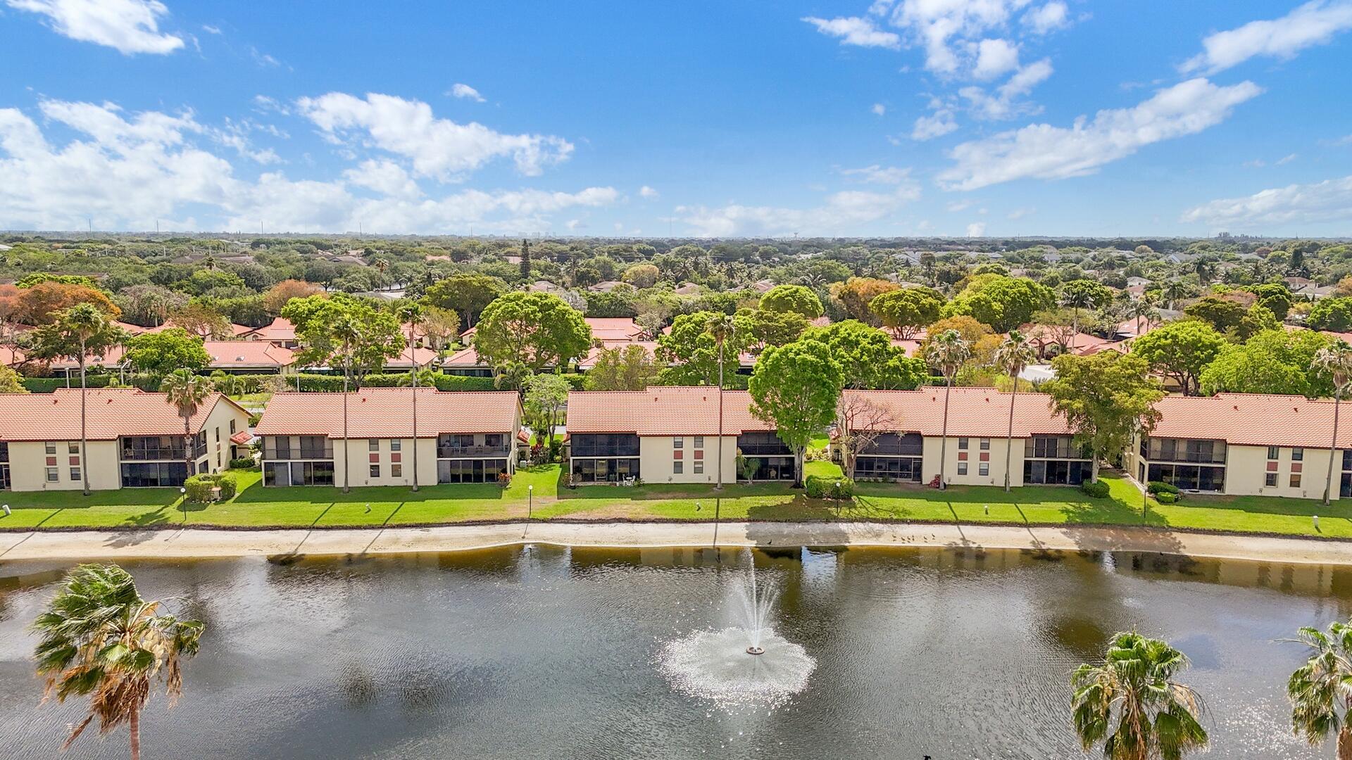 PALM CHASE LAKES - Residential