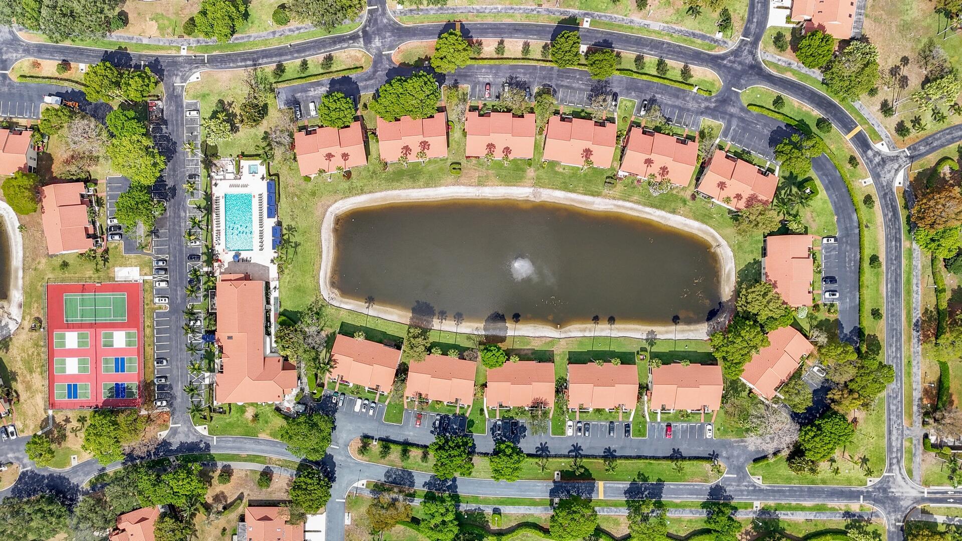 PALM CHASE LAKES - Residential