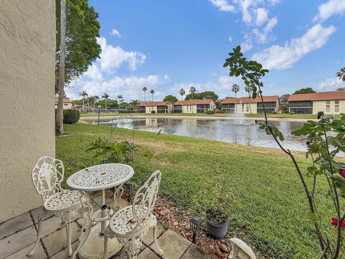 PALM CHASE LAKES - Residential