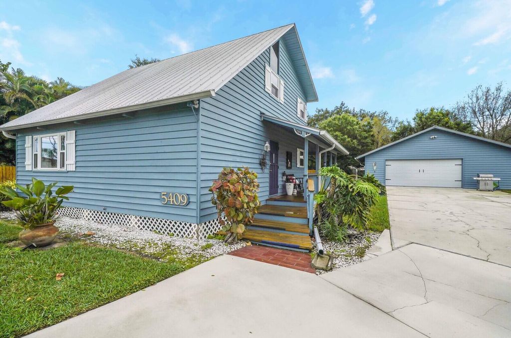 Photo of 5409 Cassia Drive, Fort Pierce, FL 34982 (MLS # R10966373)