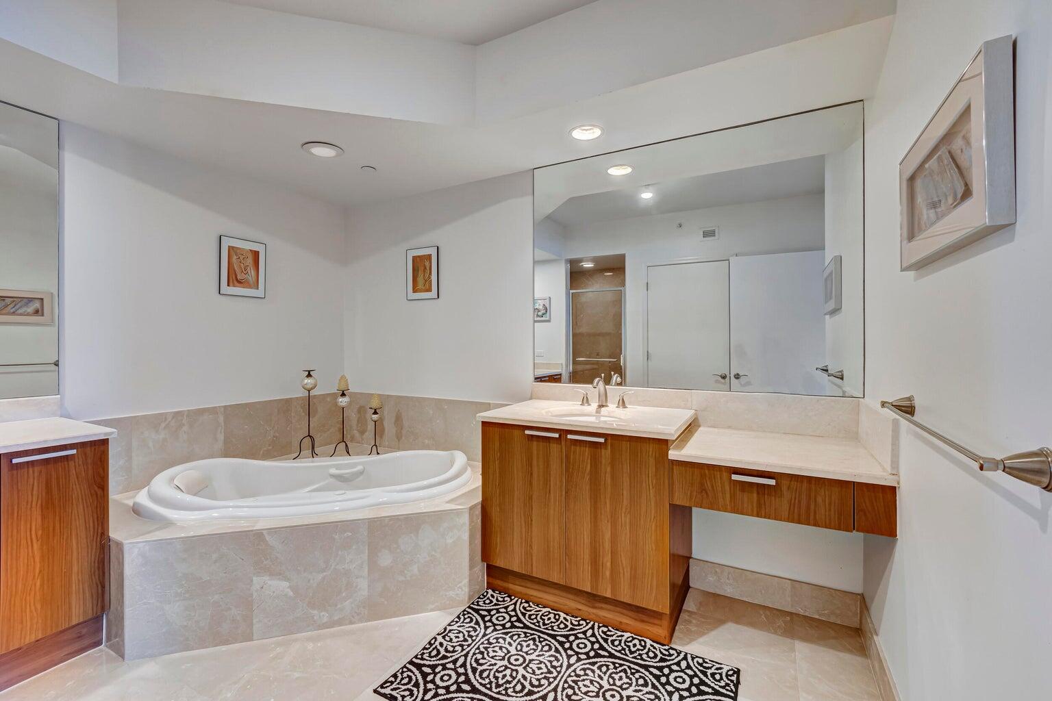 MARINA GRANDE RESORTS - Residential