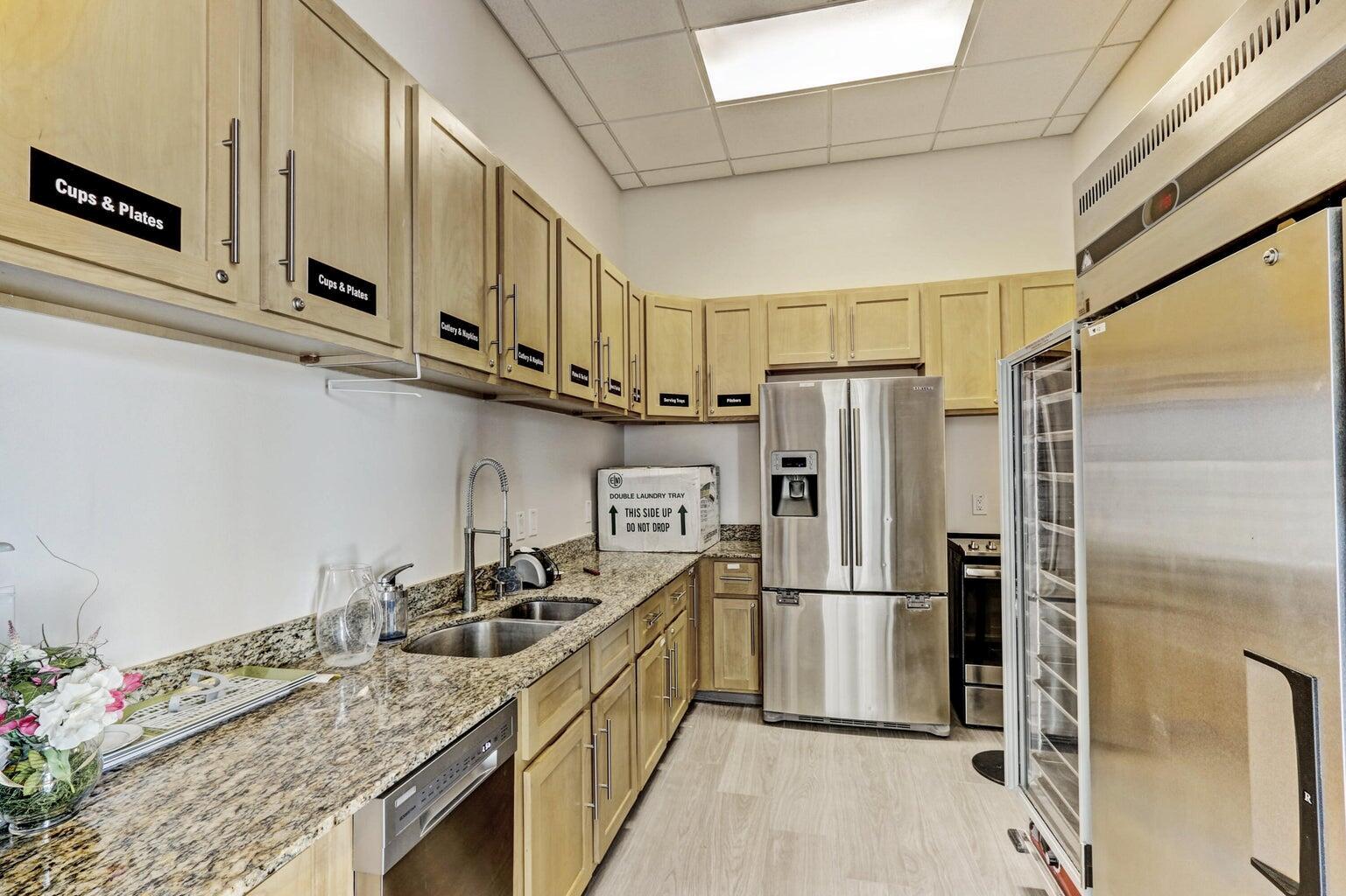 MARINA GRANDE RESORTS - Residential
