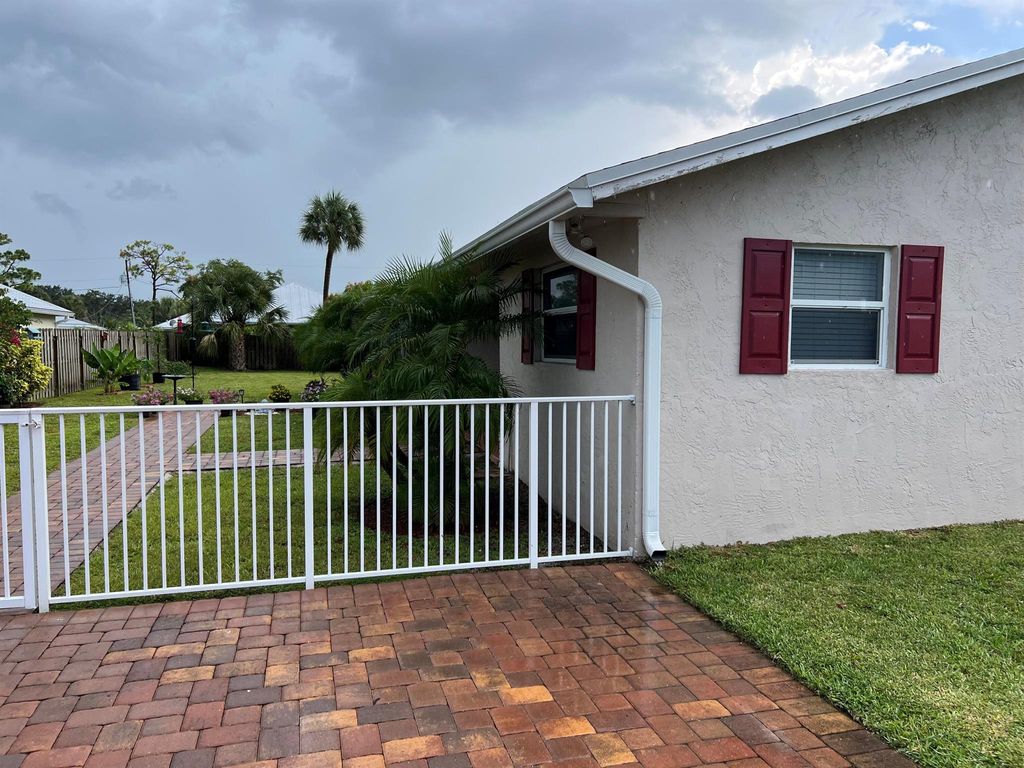 Photo of 17741 Carver Avenue, Jupiter, FL 33458 (MLS # R11111423)