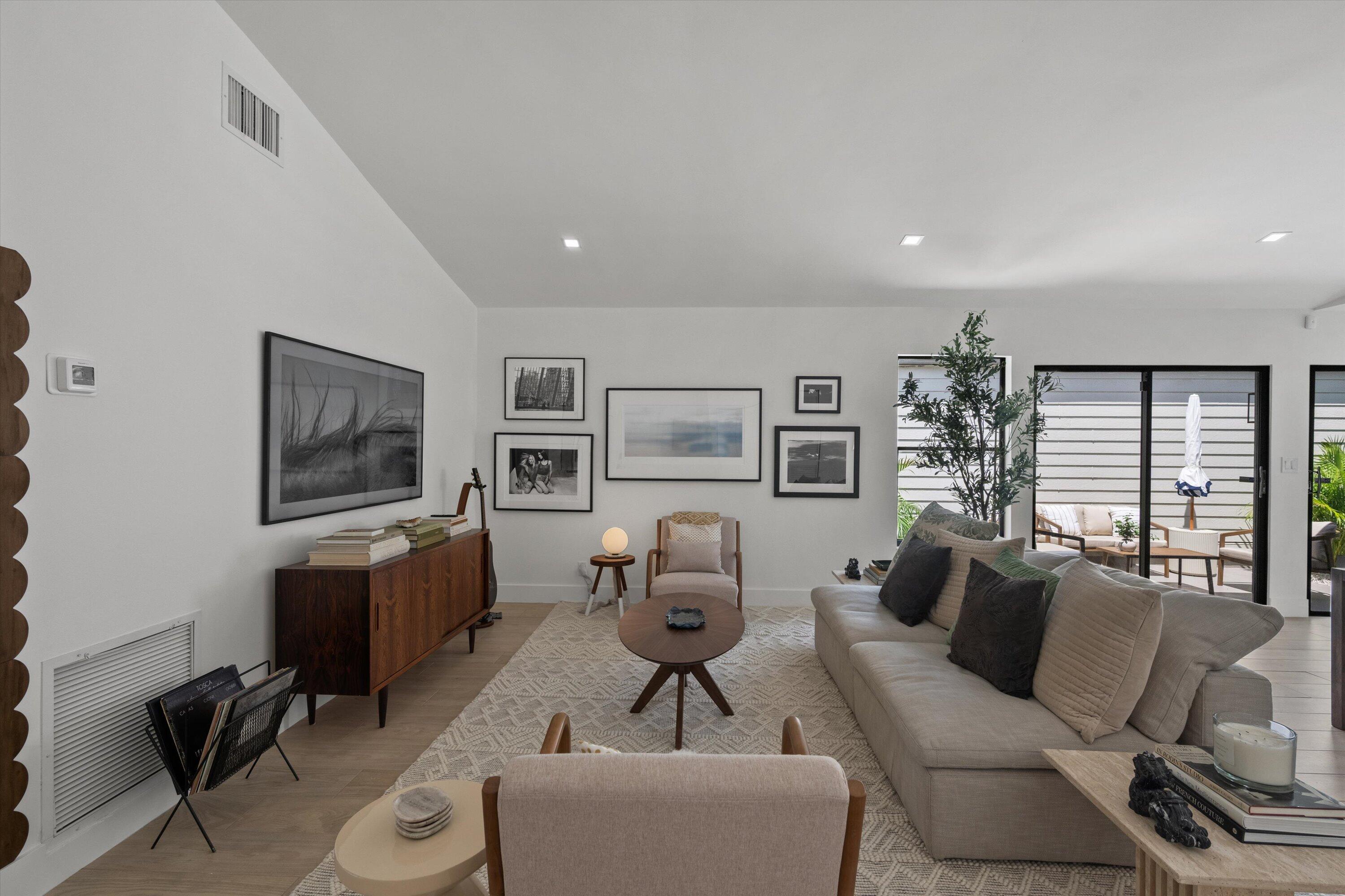 Properties 2515 Bedford Mews Drive