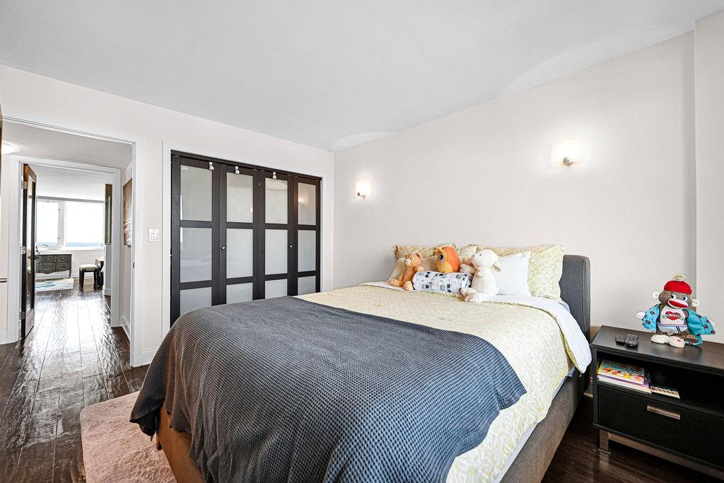 WHITE EGRET - Residential