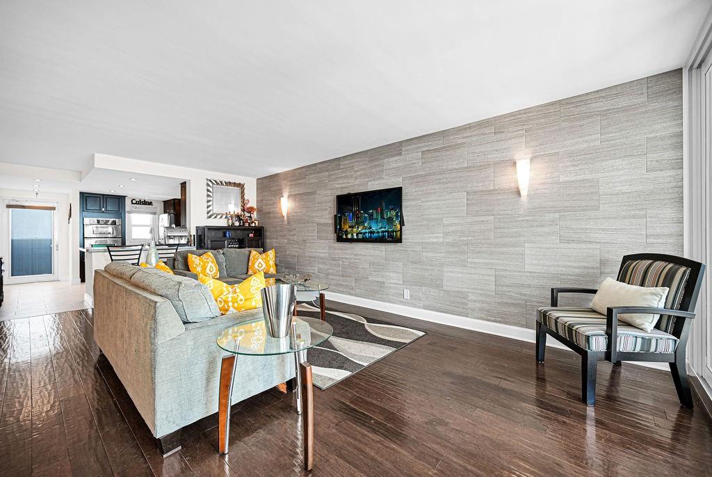 WHITE EGRET - Residential