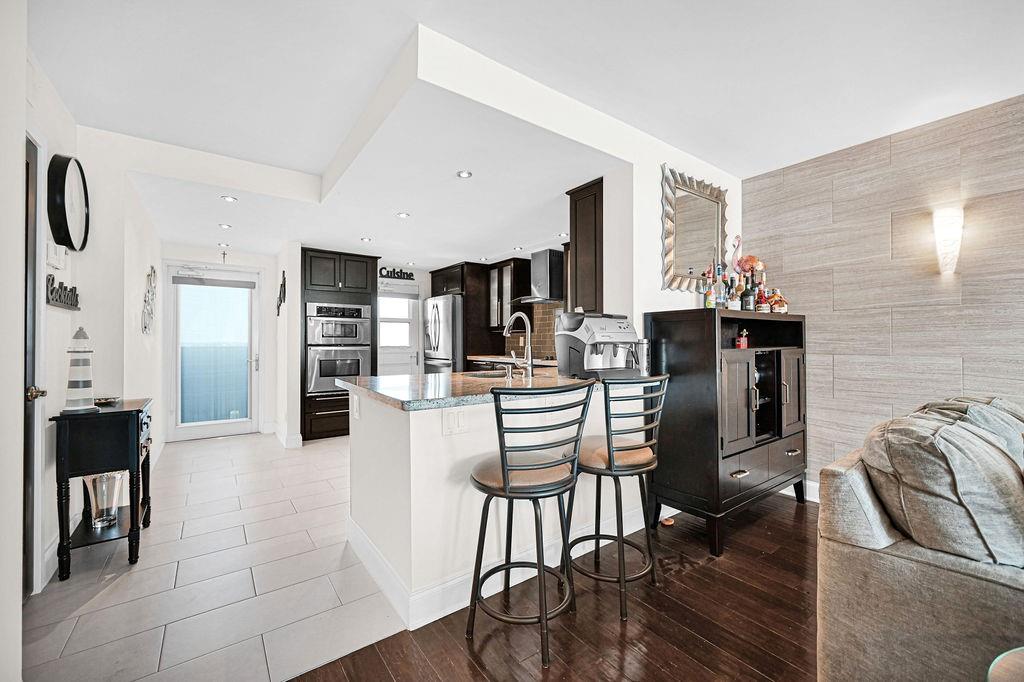 WHITE EGRET - Residential