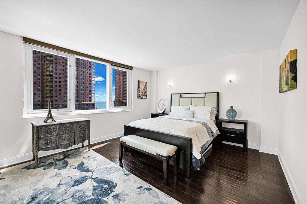 WHITE EGRET - Residential