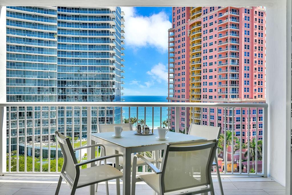 WHITE EGRET - Residential