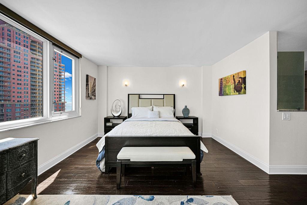 WHITE EGRET - Residential