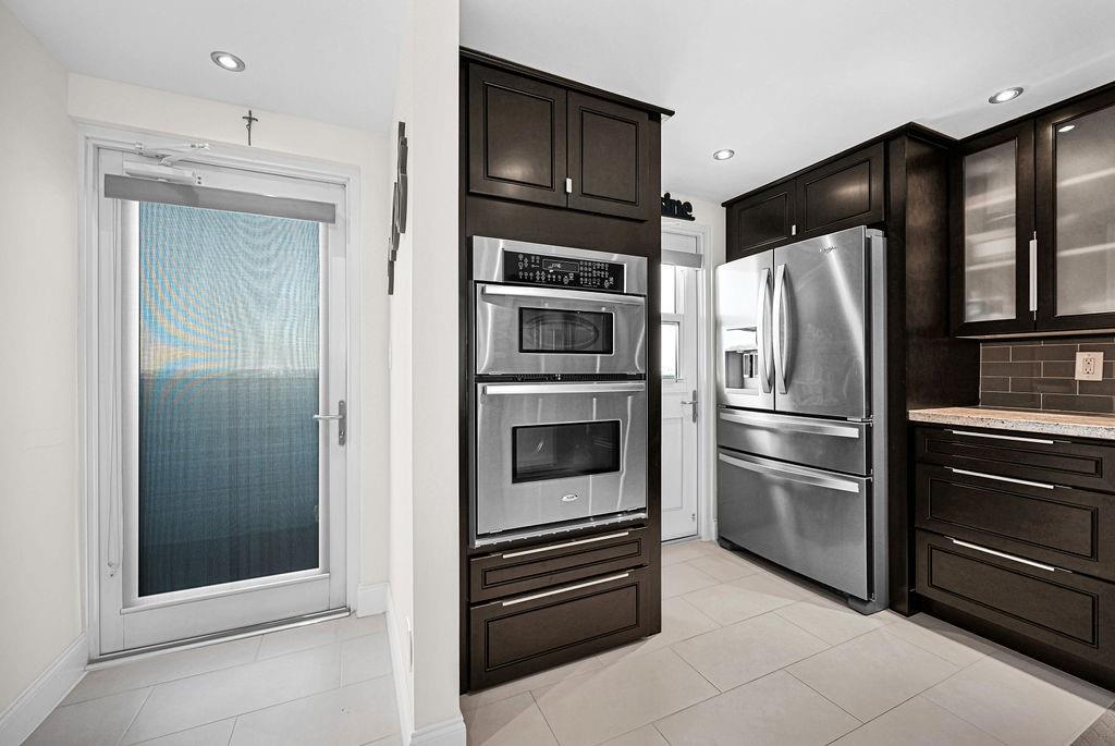 WHITE EGRET - Residential