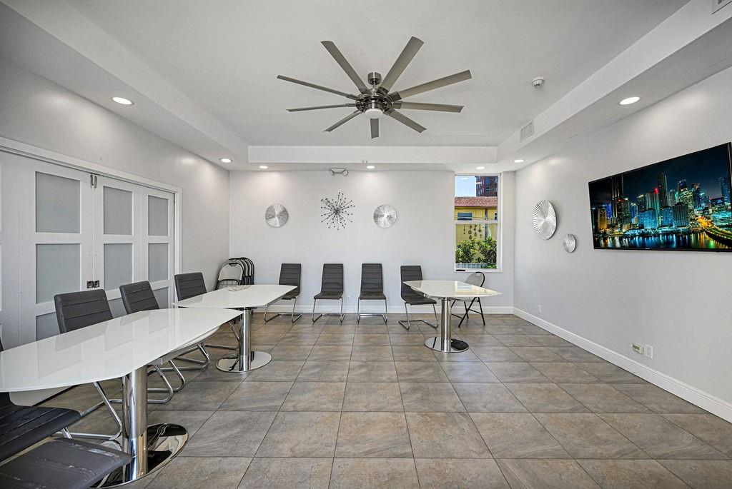 WHITE EGRET - Residential