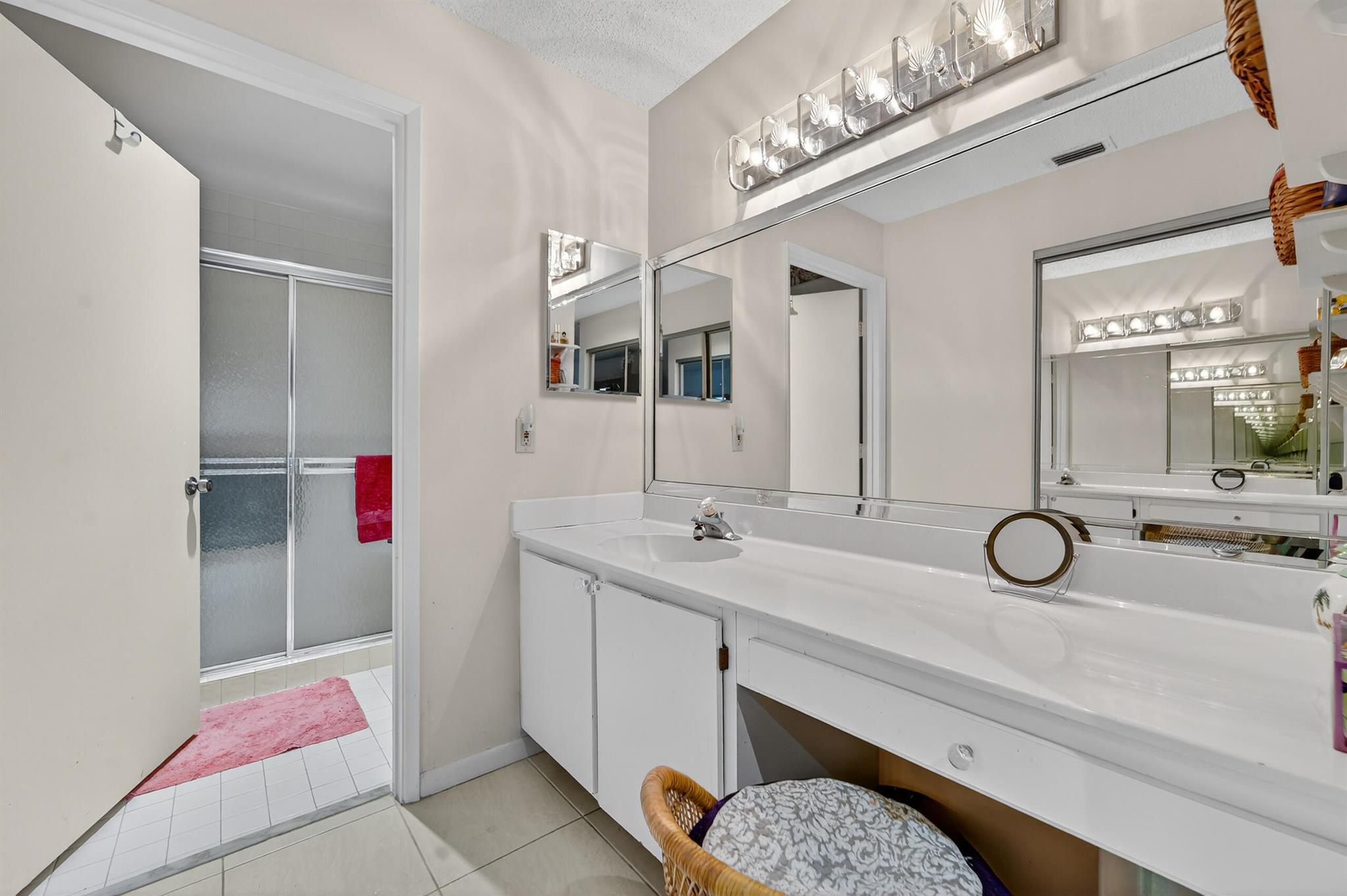 HUNTINGTON POINTE - Residential