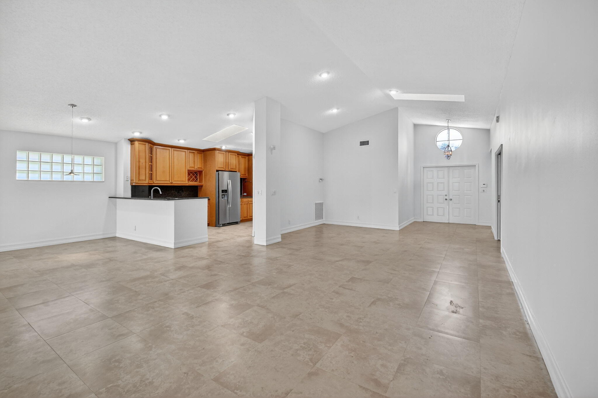 9914 Harbour Lake Circle