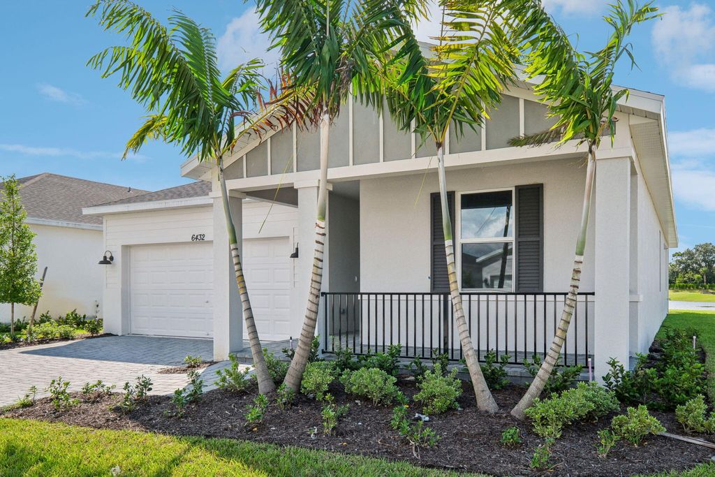 Photo of 6432 NW Cloverdale Avenue, Port Saint Lucie, FL 34987 (MLS # R11013236)