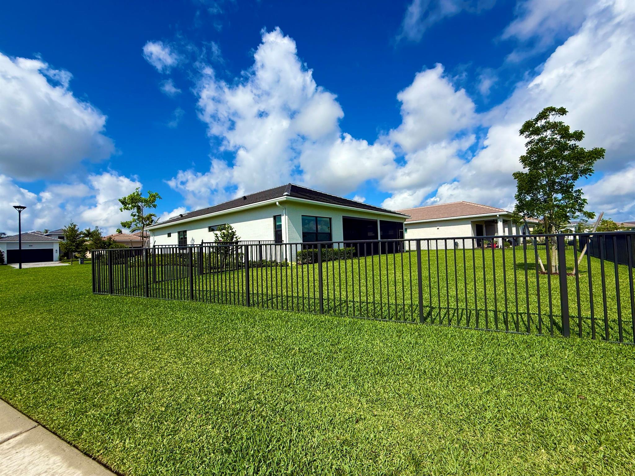 4907 Saint Armands Way