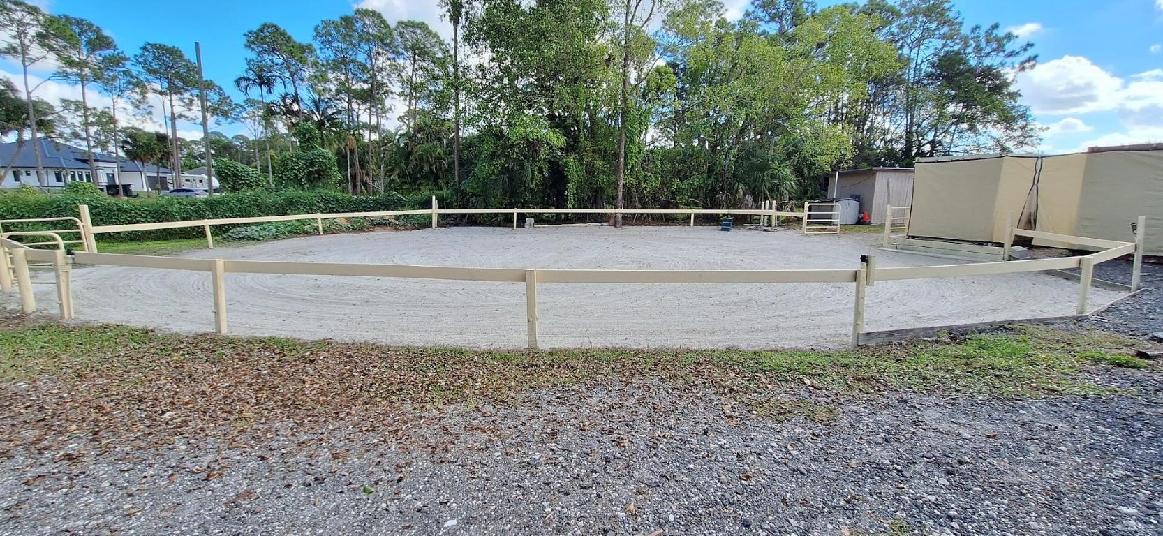 THE ACREAGE - Residential