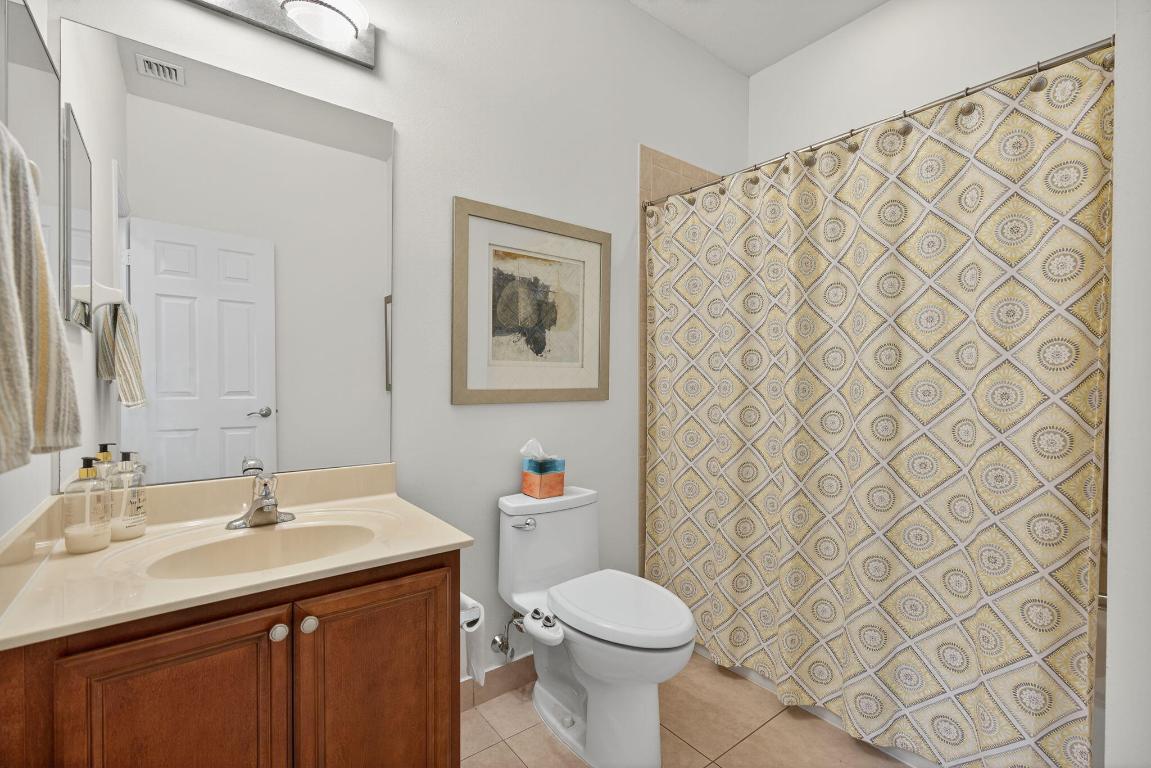 SANDPIPER COVE AT BOTANICA CONDO - Residential