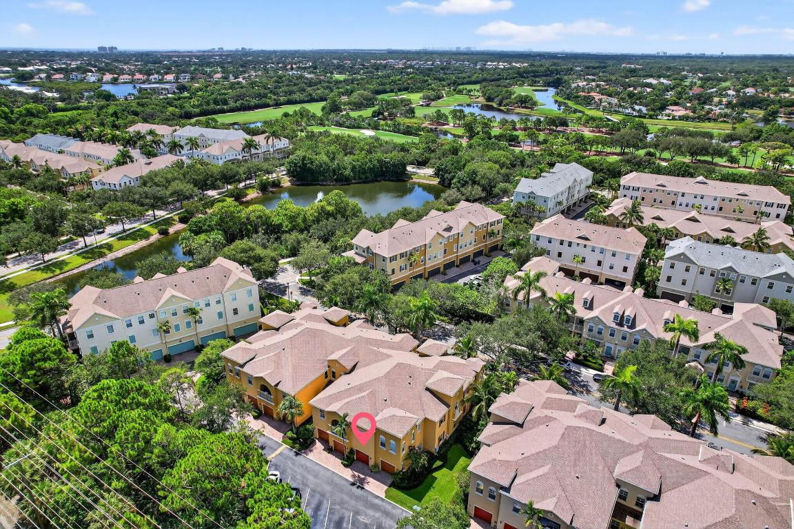 SANDPIPER COVE AT BOTANICA CONDO - Residential