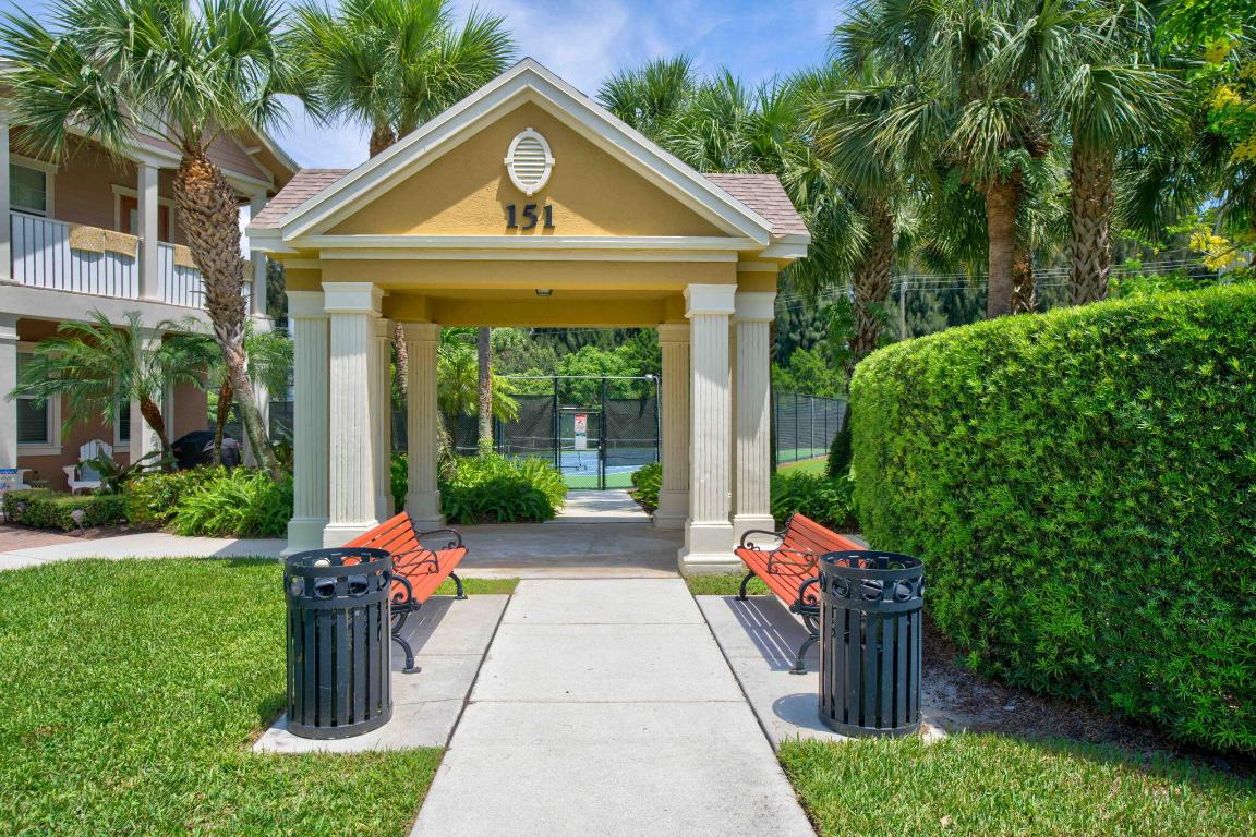 SANDPIPER COVE AT BOTANICA CONDO - Residential