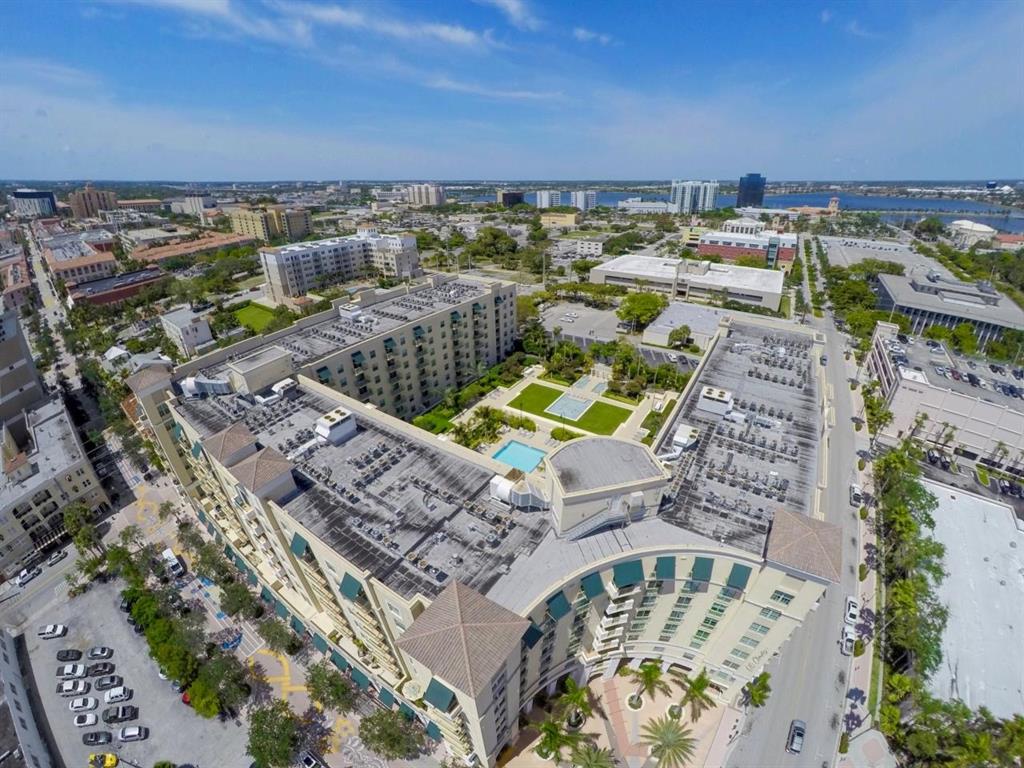 610 CLEMATIS CONDO - Residential