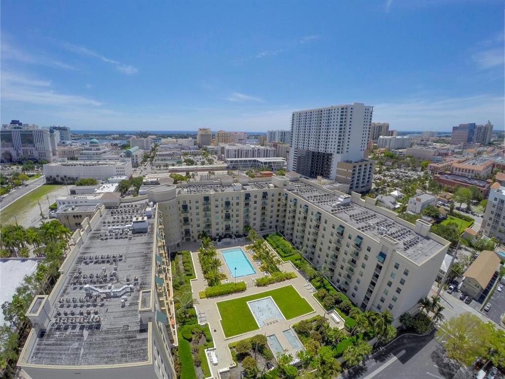 610 CLEMATIS CONDO - Residential