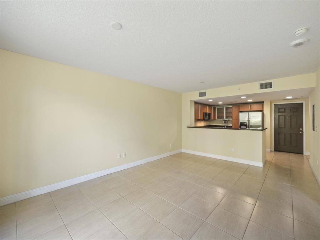 610 CLEMATIS CONDO - Residential