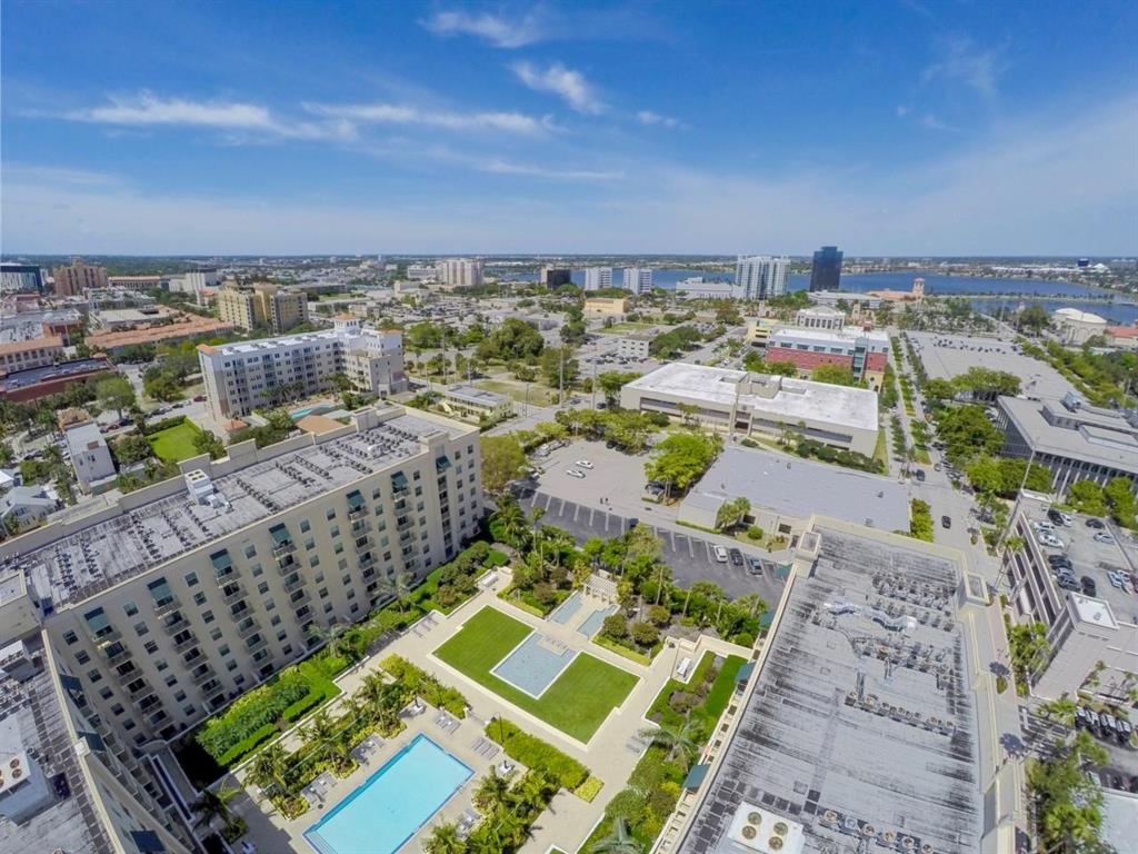 610 CLEMATIS CONDO - Residential