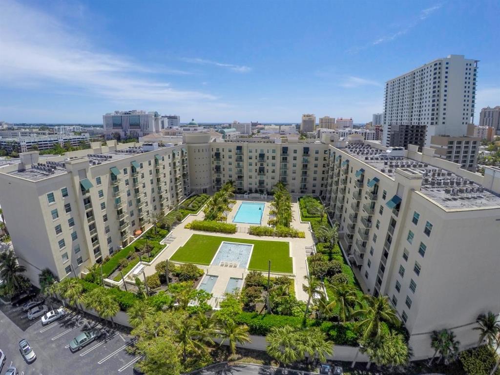 610 CLEMATIS CONDO - Residential