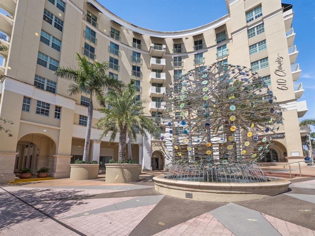 610 CLEMATIS CONDO - Residential