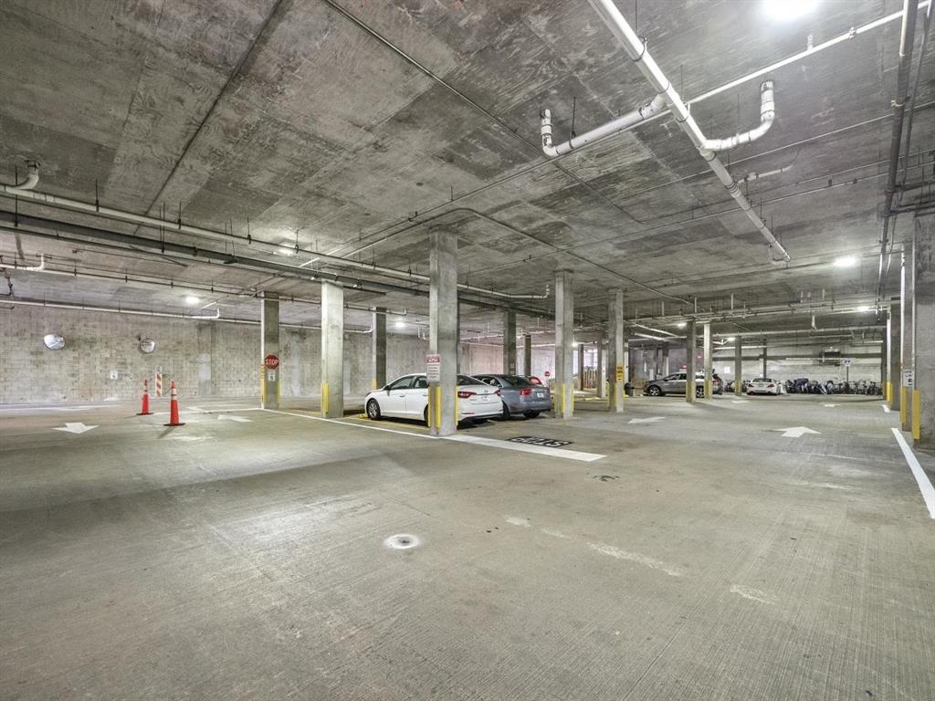 610 CLEMATIS CONDO - Residential