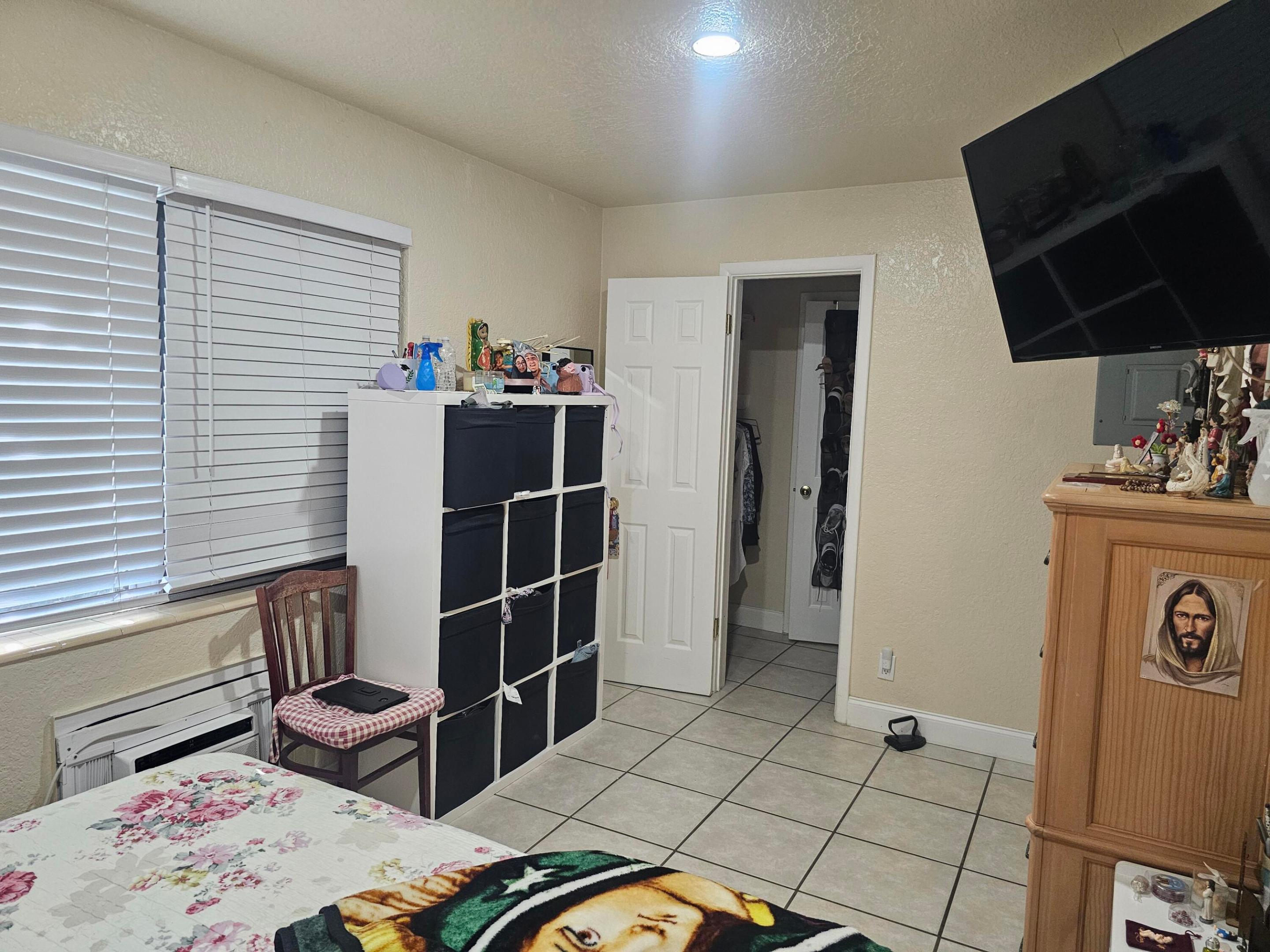 HOLLYWOOD TERRACE AMEN PLAT - Residential Income