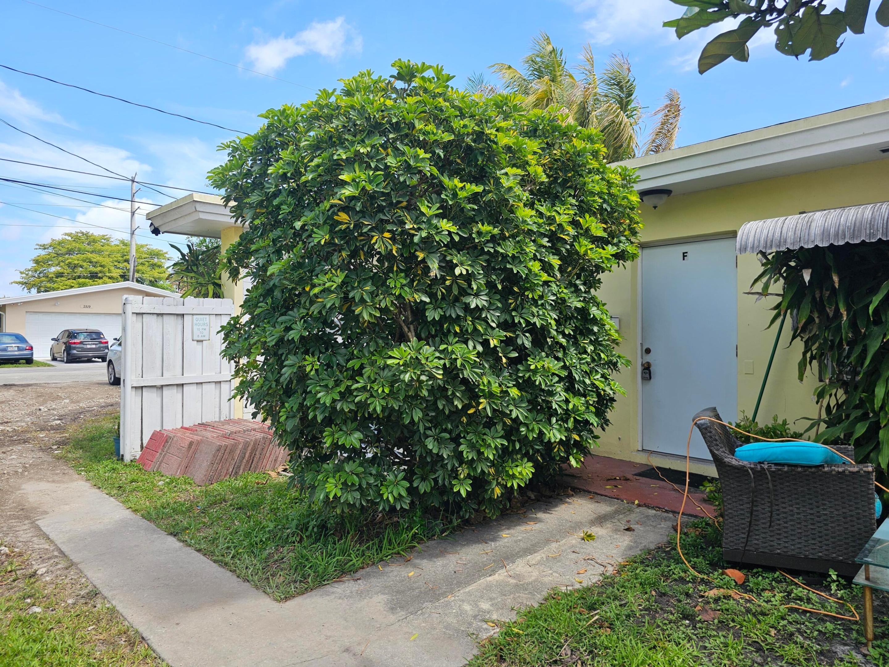 HOLLYWOOD TERRACE AMEN PLAT - Residential Income