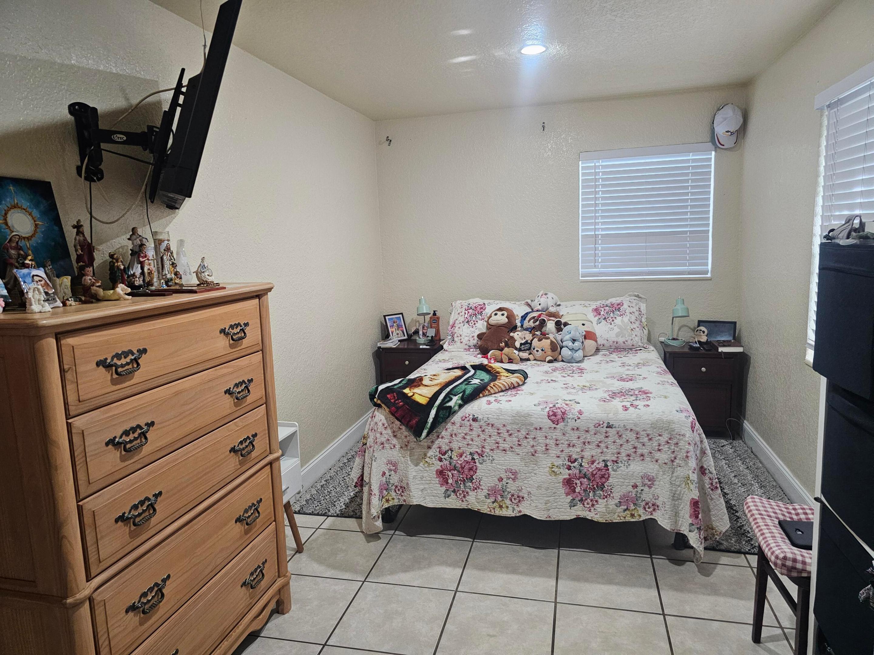 HOLLYWOOD TERRACE AMEN PLAT - Residential Income