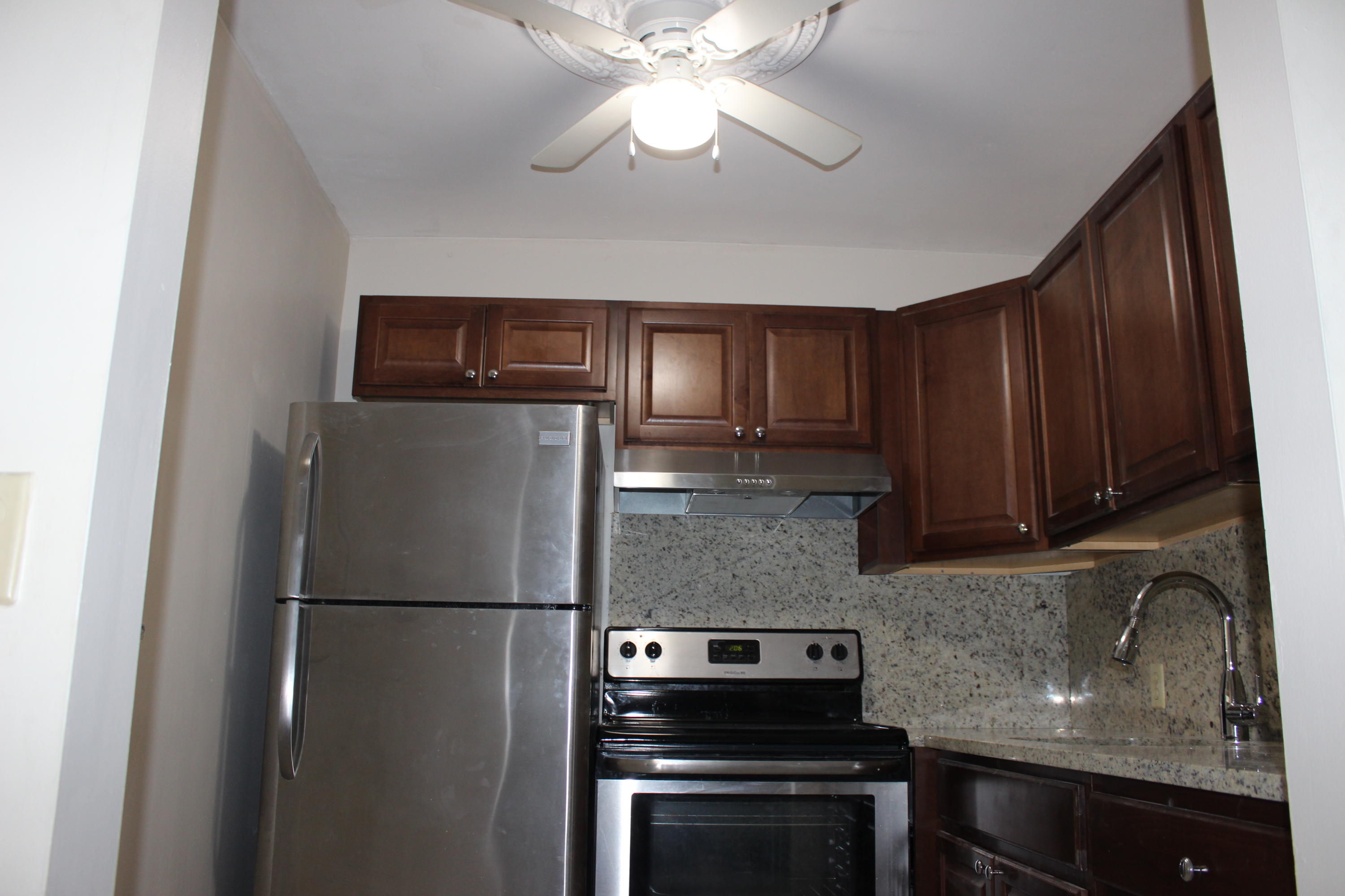 FANSHAW AT CENTURY VILLAGE CONDO - Residential