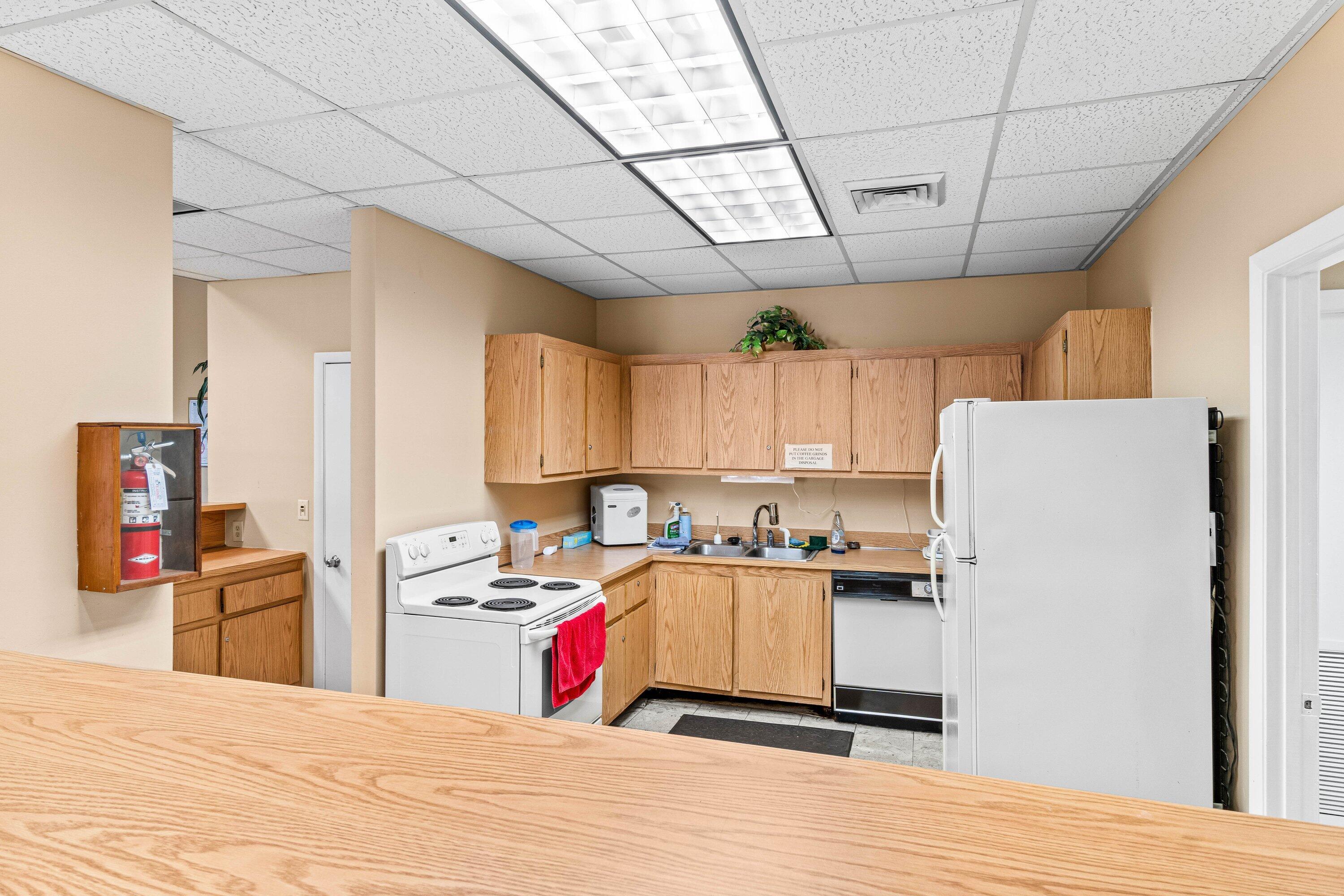 SABAL PINE EAST CONDO - Residential Lease